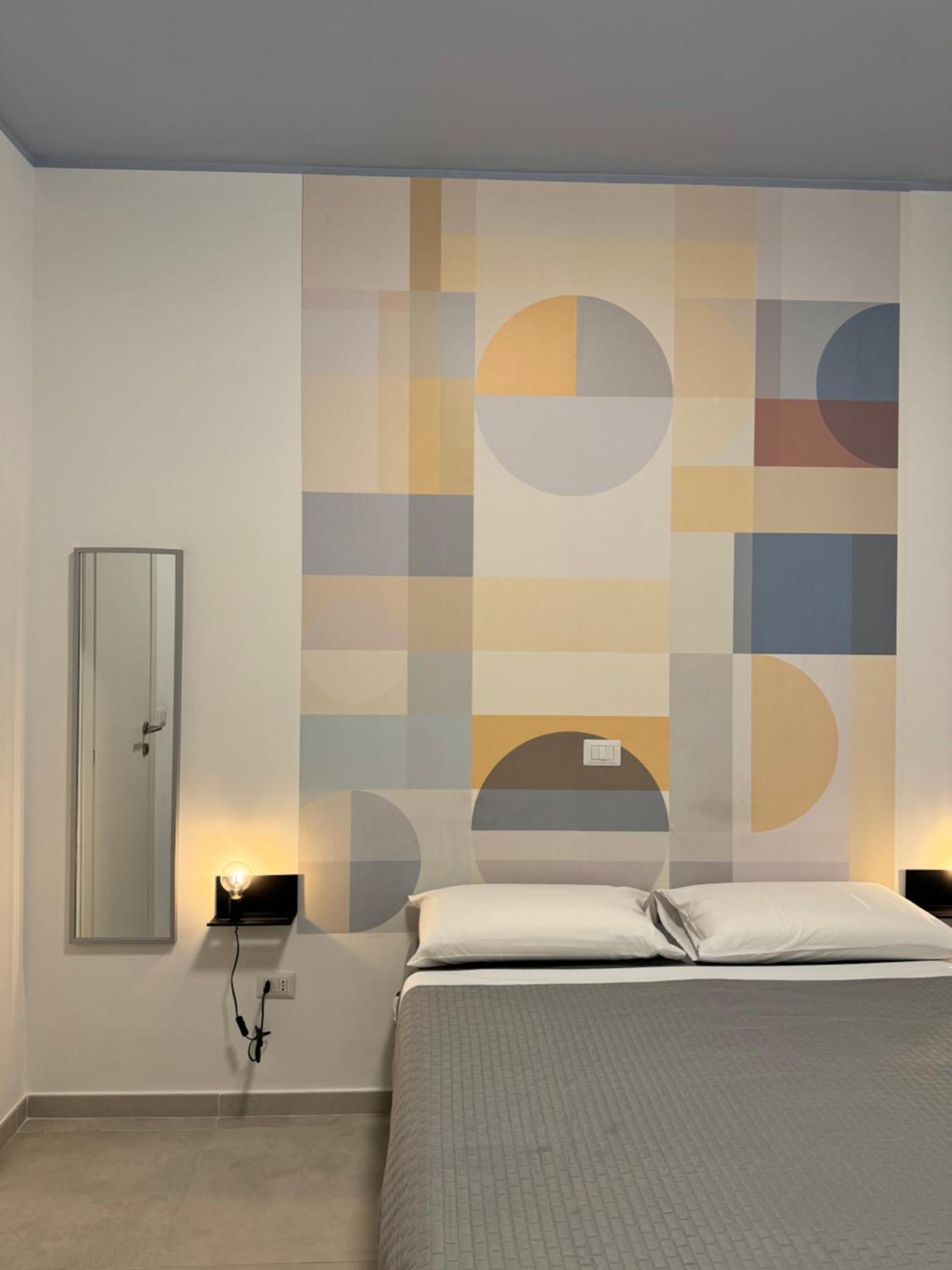 Sleep Inn Toledo - Self Check-In Napoli Eksteriør billede