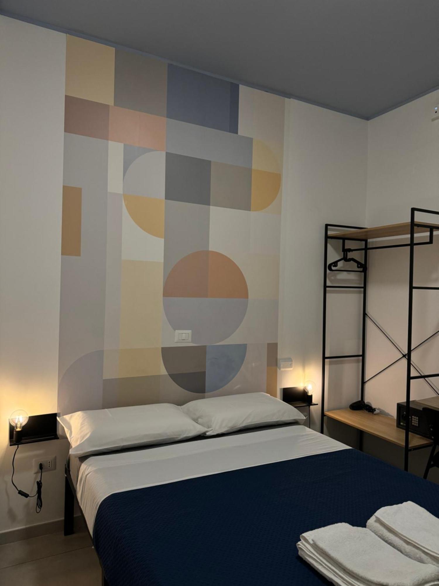Sleep Inn Toledo - Self Check-In Napoli Eksteriør billede