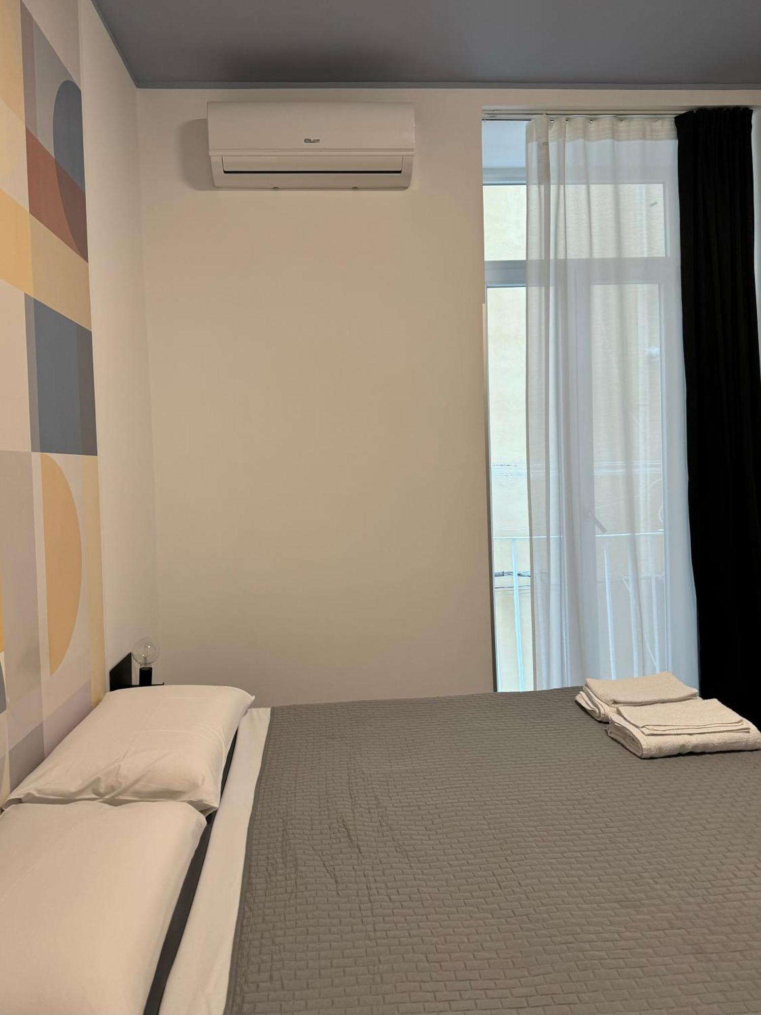 Sleep Inn Toledo - Self Check-In Napoli Eksteriør billede